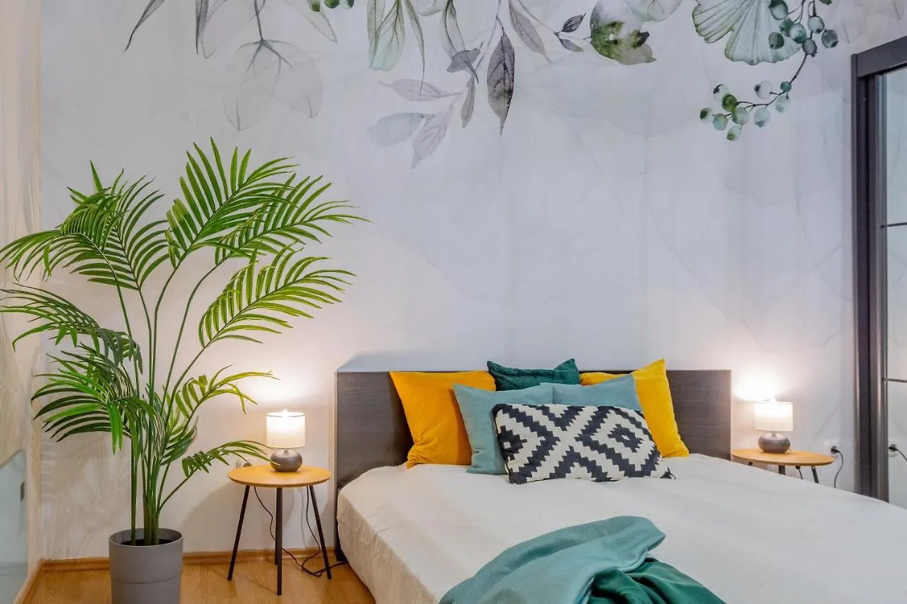 Luxurious Cozy 1Br Apt - 2Min Walk To Gozsduyard! Apartamento Budapeste Hungria